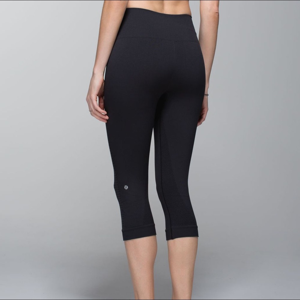 Lululemon In Flow Crop Leggings